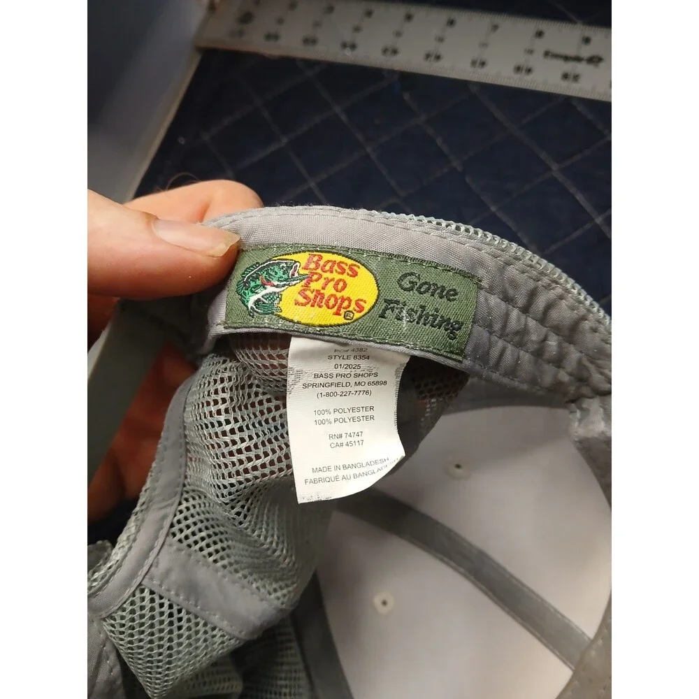 Bass Pro Shops Men’s Gray White CAMO Strapback  Trucker Cap Hat